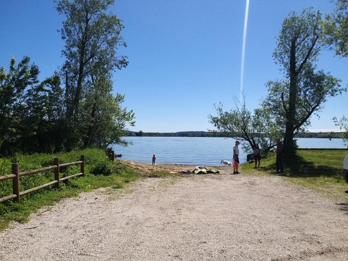 Ritratto Sul Lago Дормеллетто Экстерьер фото
